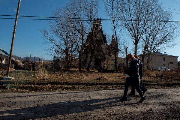 Двери Санта-Клауса закрыты: грустная история красивого уголка Армении Двери Санта-Клауса закрыты: грустная история красивого уголка Армении - Sputnik Армения
