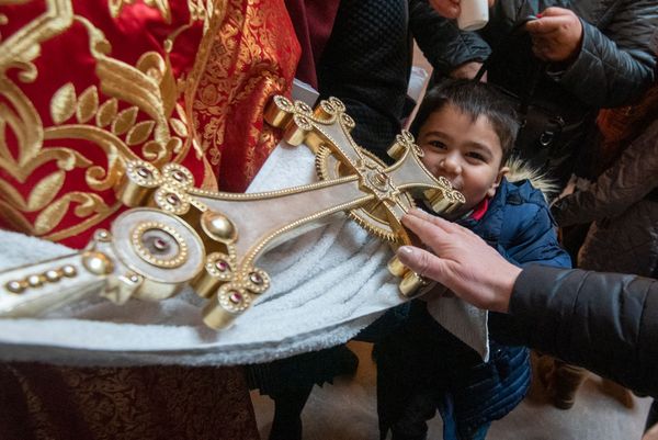 Рождественская литургия в церкви Святого Григора Лусаворича (6 января 2020). Еревaн Рождественская литургия в церкви Святого Григора Лусаворича (6 января 2020). Еревaн - Sputnik Армения