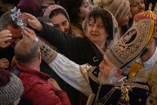 Рождественская литургия в церкви Святого Григора Лусаворича (6 января 2020). Еревaн Рождественская литургия в церкви Святого Григора Лусаворича (6 января 2020). Еревaн - Sputnik Армения
