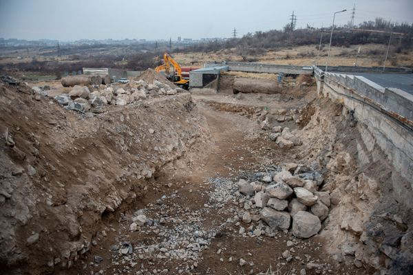 Взрыв или нечто другое: что стало причиной толчков в ереванском торговом центре Dalma? - Sputnik Армения