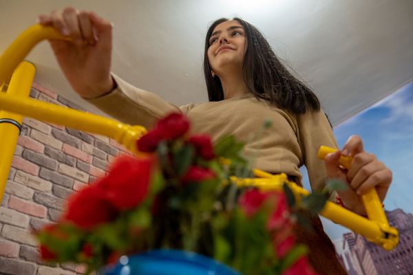 По стопам Ван Гога и Никола Пашиняна — ереванцам теперь есть где оторваться - Sputnik Армения