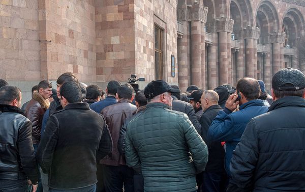 Ֆերմերների բողոքի ակցիան կառավարության տան մոտ (2020թ. հունվարի 16)։ Երևան - Sputnik Արմենիա