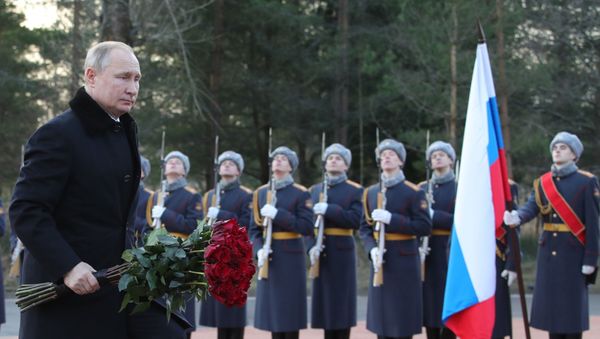 Рабочая поездка президента РФ В. Путина в Санкт-Петербург - Sputnik Армения