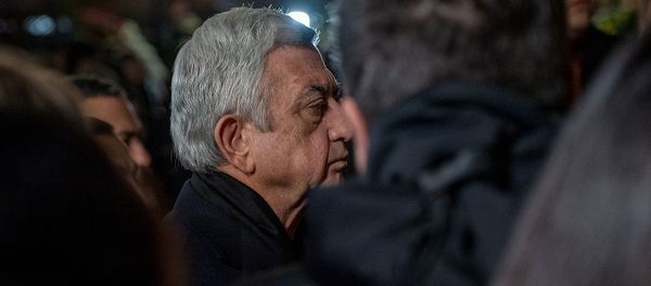 Серж Саргсян на панихиде Георгия Кутояна (19 января 2020). Еревaн Серж Саргсян на панихиде Георгия Кутояна (19 января 2020). Еревaн - Sputnik Армения
