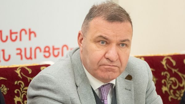 Микаел Мелкумян на пресс-конференции «Актуальные вопросы внутренней и внешней политики стран евразийского интеграционного пространства» (20 января 2020). Еревaн - Sputnik Արմենիա