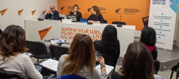 Пресс-конференция Рынок труда в Армении: анализ активности, оплата труда, перспективы цифровизации (21 января 2020). Еревaн - Sputnik Արմենիա