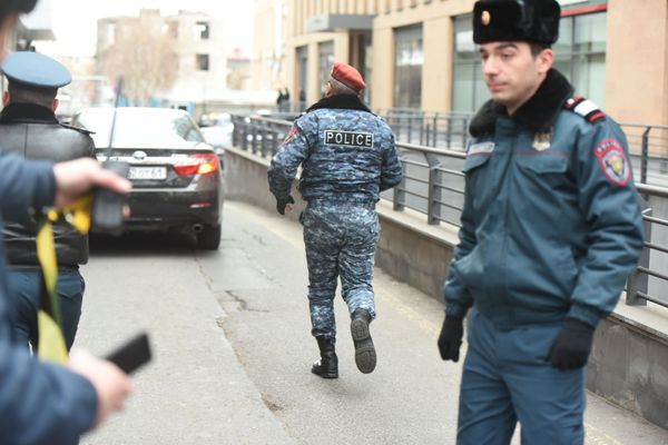 Происшествие в Эребуни плаза (23 января 2020). Еревaн - Sputnik Армения