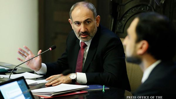 Премьер-министр РА Никол Пашинян на заседании правительства (23 января 2020). Еревaн - Sputnik Армения