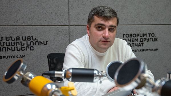 Эдуард Априян - Sputnik Արմենիա