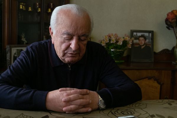 Кровавая история вокруг фамилии Царукян: дед убитого в Партезе парня раскрыл скобки Кровавая история вокруг фамилии Царукян: дед убитого в Партезе парня раскрыл скобки - Sputnik Армения