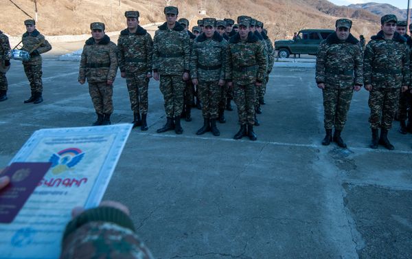 Զորամասի զինվորները` զորացրման արարողությունից առաջ - Sputnik Արմենիա