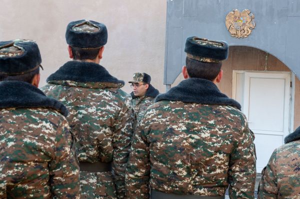 «Եթե չհիշես մեզ, գլուխդ կջարդեմ». 1 օր զորամասում` զորացրվող զինվորների հետ. լուսանկարներ - Sputnik Արմենիա