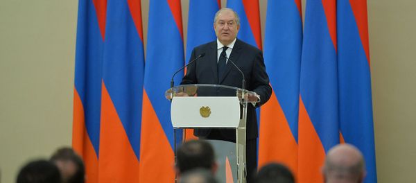 Торжественная церемония награждения военнослужащих в честь Дня армии в резиденции президента (27 января 2020). Еревaн - Sputnik Արմենիա