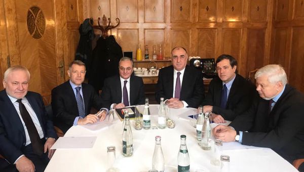 Встреча глав МИД Армении и Азербайджана Зограба Мнацаканяна и Эльмара Мамедъярова при посредничестве МГ ОБСЕ (январь 2020). Женева - Sputnik Армения