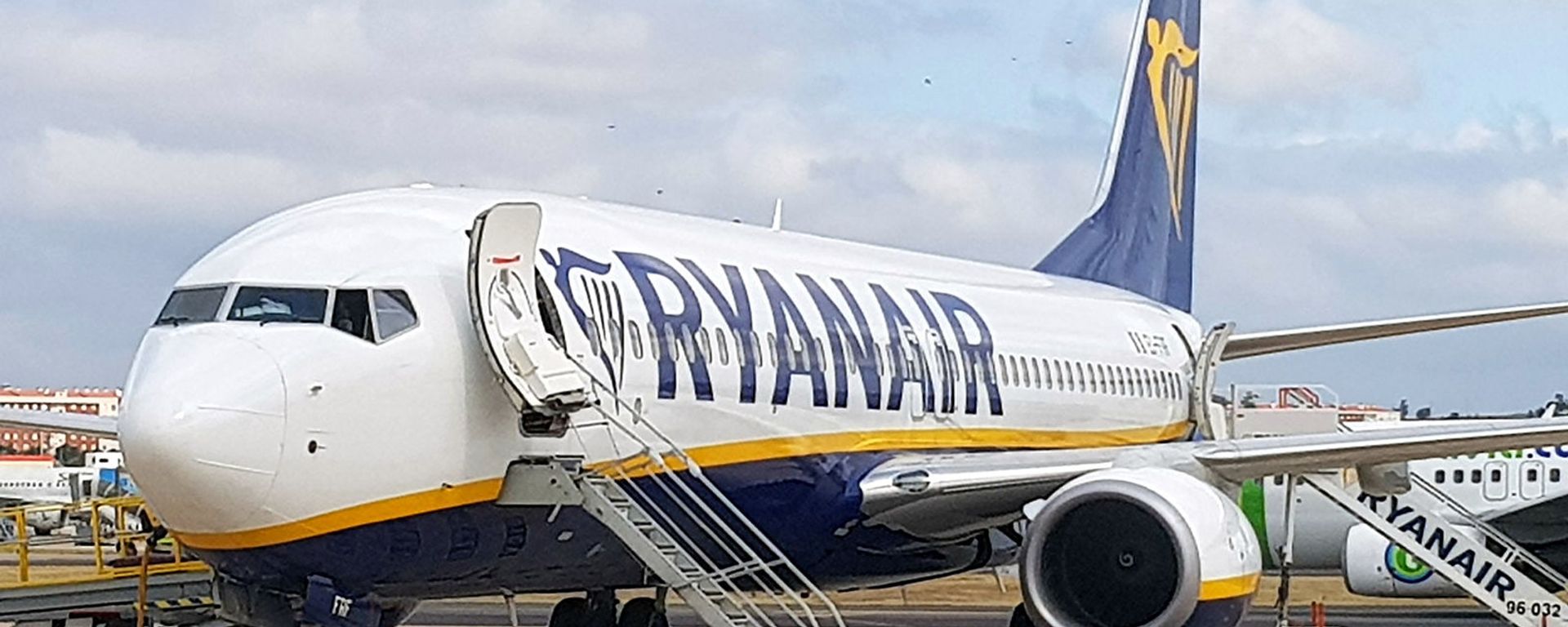 Самолет авиакомпании Ryanair - Sputnik Армения, 1920, 24.05.2021