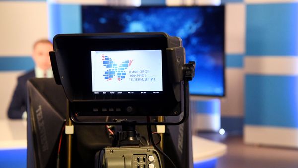 Камера в студии - Sputnik Армения