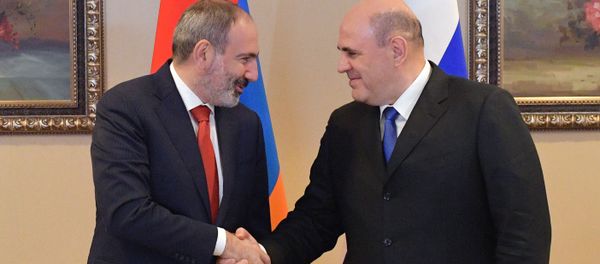 Встреча премьер-министров Армении и России Никола Пашиняна и Михаила Мишустина (31 января 2020). Алматы - Sputnik Արմենիա