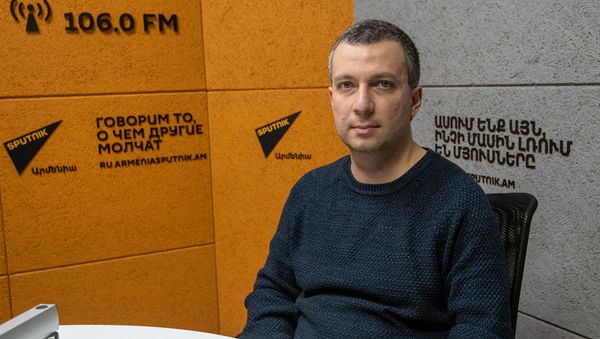 Исполнительный директор Ассоциации политической науки Армении Бениамин Погосян - Sputnik Արմենիա