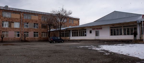 Здание школы имени Азата Симоняна села Камарис, Котайк - Sputnik Արմենիա
