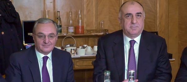 Встреча глав МИД Армении и Азербайджана Зограба Мнацаканяна и Эльмара Мамедъярова при посредничестве МГ ОБСЕ (январь 2020). Женева - Sputnik Արմենիա
