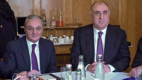 Встреча глав МИД Армении и Азербайджана Зограба Мнацаканяна и Эльмара Мамедъярова при посредничестве МГ ОБСЕ (январь 2020). Женева - Sputnik Армения
