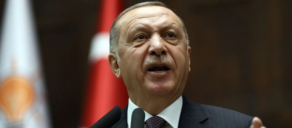Президент Турции Реджеп Тайип Эрдоган на заседании парламентской группы своей партии в Великом национальном собрании Турции (19 ноября 2019). Анкара Президент Турции Реджеп Тайип Эрдоган на заседании парламентской группы своей партии в Великом национальном собрании Турции (19 ноября 2019). Анкара - Sputnik Армения