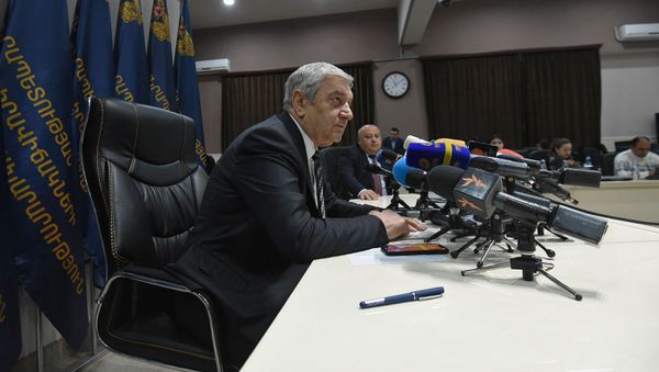 Пресс-конференция министра по чрезвычайным ситуациям Феликса Цолакяна (5 февраля 2020). Еревaн - Sputnik Армения