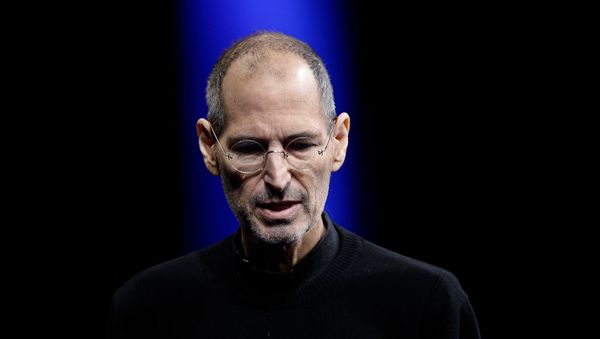 Выступление генерального директора Apple Стива Джобса с основным докладом на Всемирной конференции разработчиков Apple (6 июня 2011). Сан-Франциско - Sputnik Армения