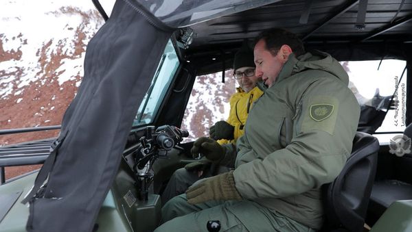 Министр обороны Давид Тоноян посетил 2-й армейский корпус (5 февраля 2020). Армения Министр обороны Давид Тоноян посетил 2-й армейский корпус (5 февраля 2020). Армения - Sputnik Արմենիա