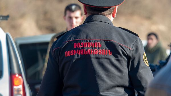 Сотрудник военной полиции Армении - Sputnik Армения