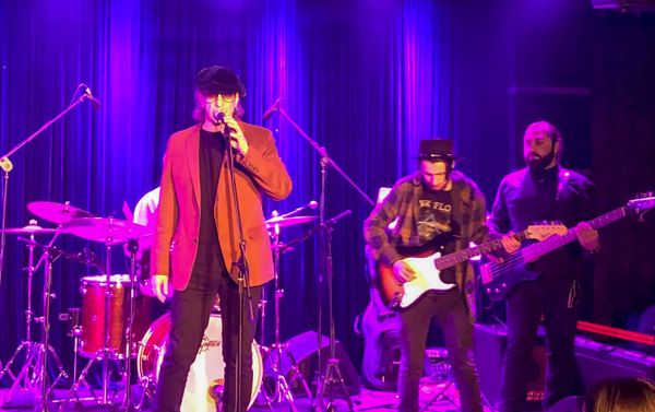 Сергей и Николай Арутюновы и Hayat band представили песню Ha, Take a Step в Hayat Music Hall (7 февраля 2020). Гюмри Сергей и Николай Арутюновы и Hayat band представили песню Ha, Take a Step в Hayat Music Hall (7 февраля 2020). Гюмри - Sputnik Армения