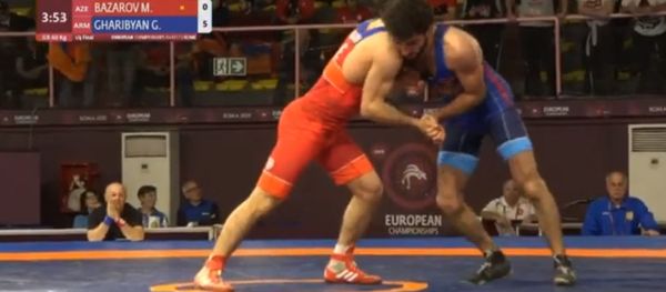 Геворг Гарибян (справа) на Чемпионате Европы по греко-римской борьбе (10 февраля 2020). Рим - Sputnik Արմենիա