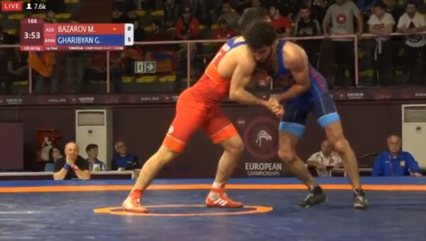 Геворг Гарибян (справа) на Чемпионате Европы по греко-римской борьбе (10 февраля 2020). Рим - Sputnik Արմենիա