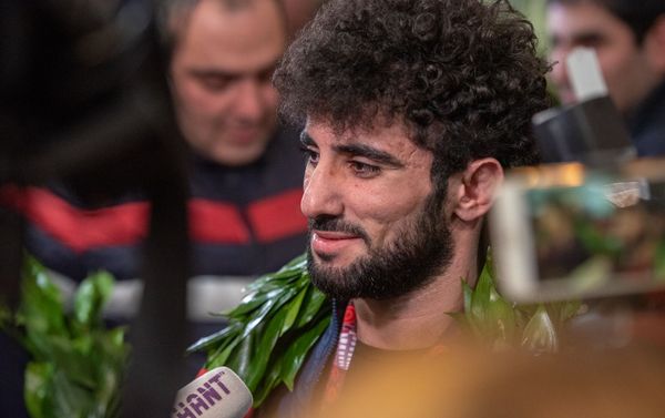 Борцы греко-римского стиля прибыли из Рима по окончании Чемпионата Европы (14 февраля 2020). Еревaн - Sputnik Армения