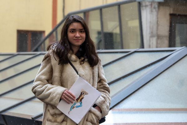 «Միլիոնավոր հետաքրքրություններ» ունեցող 15-ամյա աղջիկը երազանքի զգեստներ է ստեղծում - Sputnik Արմենիա