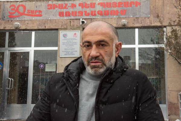 Не хочу тайком ходить за лекарствами: проект властей Армении напугал ВИЧ-инфицированных Не хочу тайком ходить за лекарствами: проект властей Армении напугал ВИЧ-инфицированных - Sputnik Армения