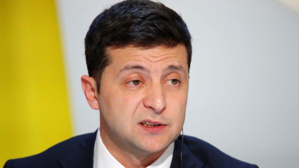 Президент Украины Владимир Зеленский на пресс-конференции после саммита по Украине в Елисейском дворце (9 декабря 2019). Париж - Sputnik Армения