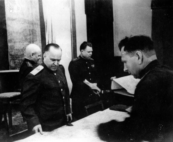 Военный совет 1-го Белорусского фронта, 1945 год - Sputnik Армения