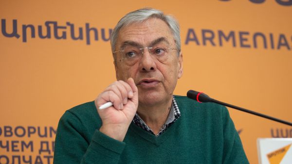 Баграт Асатрян на пресс-конференции Экономика Армении в 2019 году, и какие вызовы стоят перед страной в 2020-м? (19 февраля 2020). Еревaн - Sputnik Армения