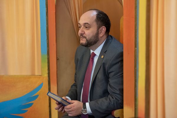 Արայիկ Հարությունյանը խոստովանեց` երբ է վերջին անգամ գիրք կարդացել - Sputnik Արմենիա