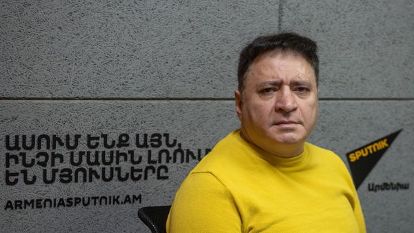Драматург и публицист Ваграм Саакян - Sputnik Армения
