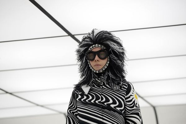 Модель представляет коллекцию Moncler на неделе моды в Милане - Sputnik Армения