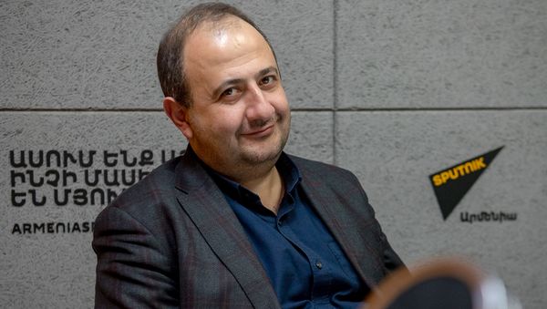 Рубен Мелконян - Sputnik Արմենիա