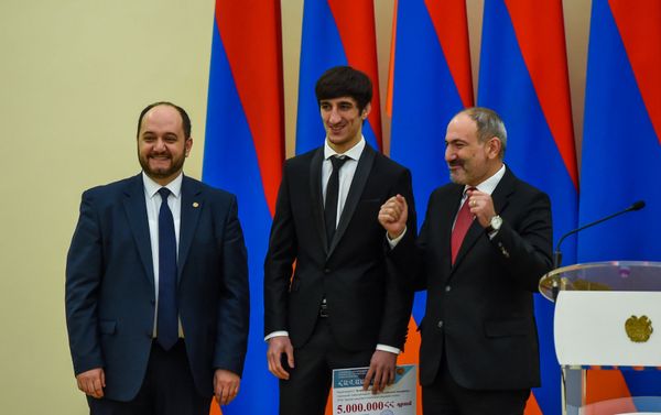Սլավիկ Գալստյանը պարգևատրման արարողությանը - Sputnik Արմենիա