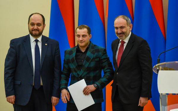 Տիգրան Կիրակոսյանը պարգևատրման արարողությանը - Sputnik Արմենիա