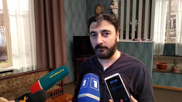 Берет за душу любого армянина: Свадьбу в тылу об Апрельской войне вскоре покажут в кино Берет за душу любого армянина: Свадьбу в тылу об Апрельской войне вскоре покажут в кино - Sputnik Армения