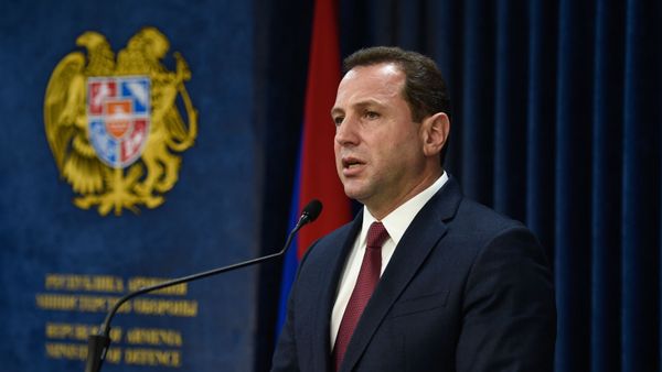 Министр обороны Армении Давид Тоноян на пресс-конференции (27 февраля 2020). Еревaн - Sputnik Армения