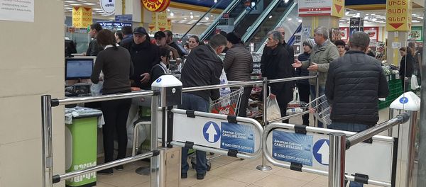  Люди у кассы супермаркете - Sputnik Արմենիա