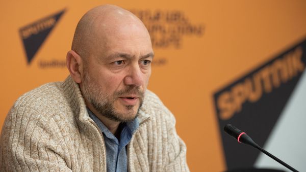 Пресс-конференция аналитика Давида Асланяна на тему распространения коронавируса в мире и ситуации в Армении (2 марта 2020). Еревaн Пресс-конференция аналитика Давида Асланяна на тему распространения коронавируса в мире и ситуации в Армении (2 марта 2020). Еревaн - Sputnik Армения