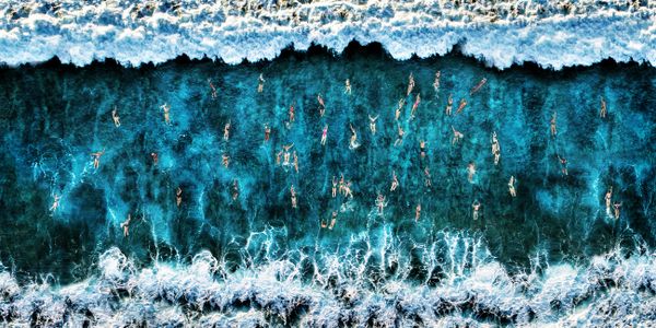 Снимок Sur La Mer фотографа Roberto Corinaldesi, победивший в номинации National Awards (Италия) конкурса 2020 Sony World Photography Awards  - Sputnik Армения